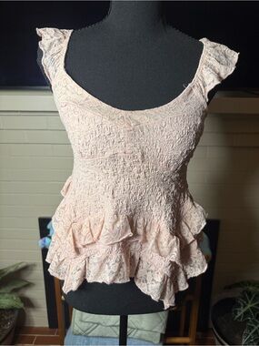 Sleeveless Peach Lace Ruffle Peplum Tank Top